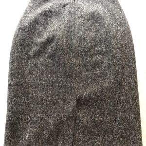 Banana Republic pencil skirt- size 4